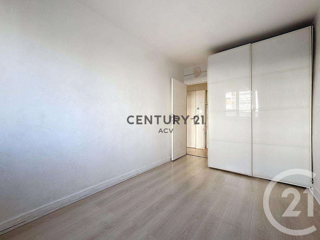 Appartement à MAISONS-ALFORT