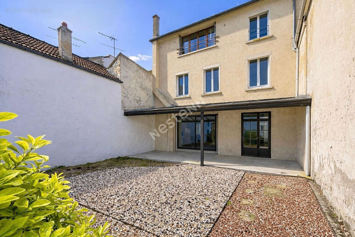 Maison à LUZARCHES