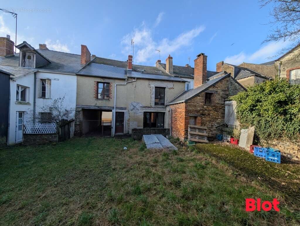 Maison à GRAND-FOUGERAY