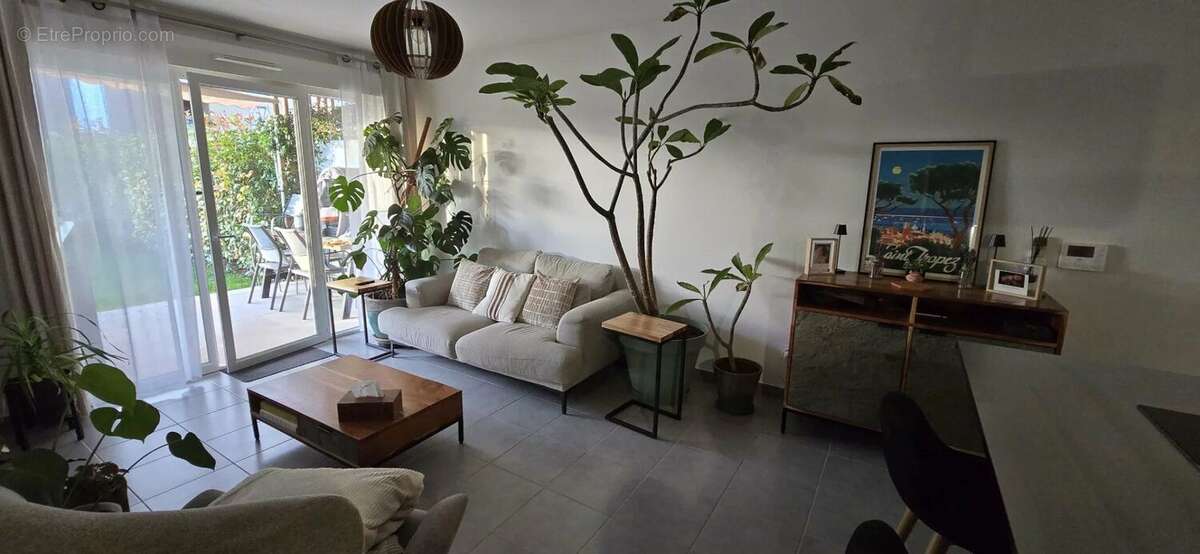 Appartement à LE LUC