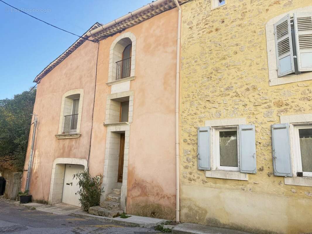 Appartement à SAINTE-ANASTASIE-SUR-ISSOLE