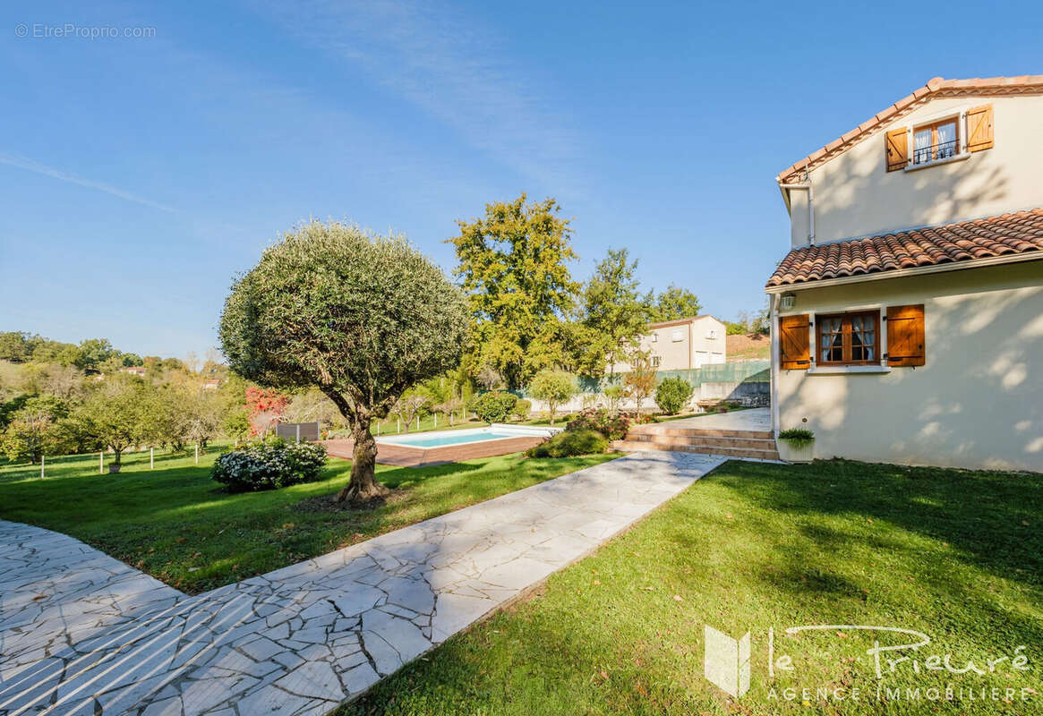 Maison à SAINT-BENOIT-DE-CARMAUX