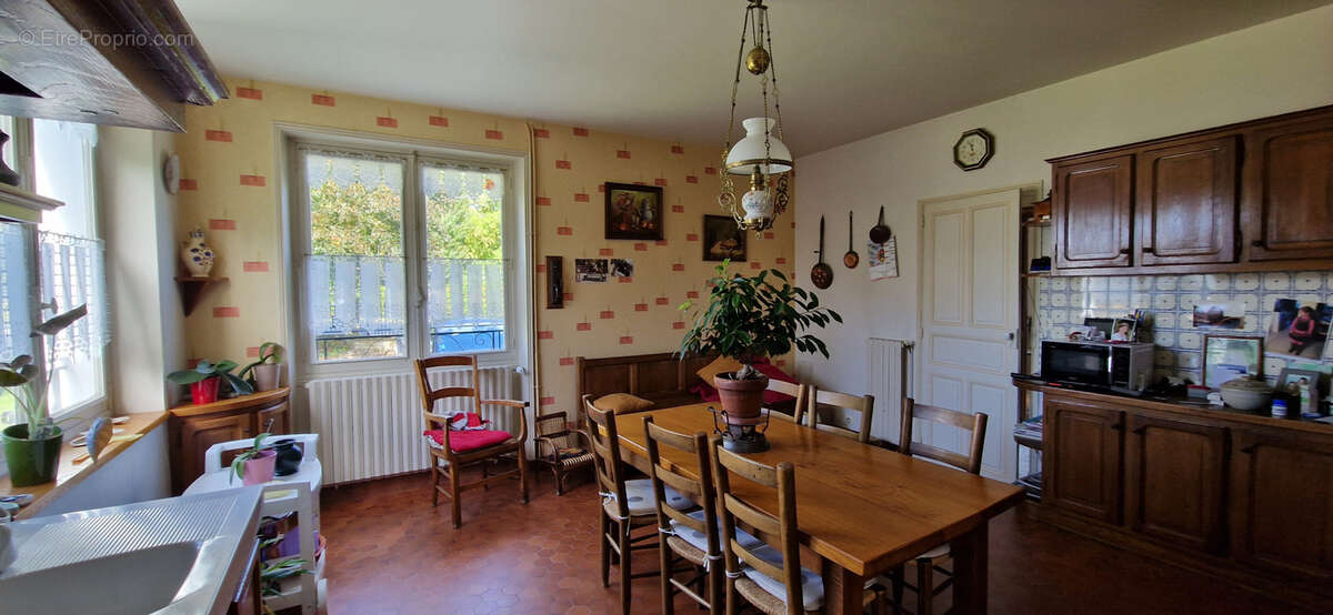 Maison à CHAVEIGNES