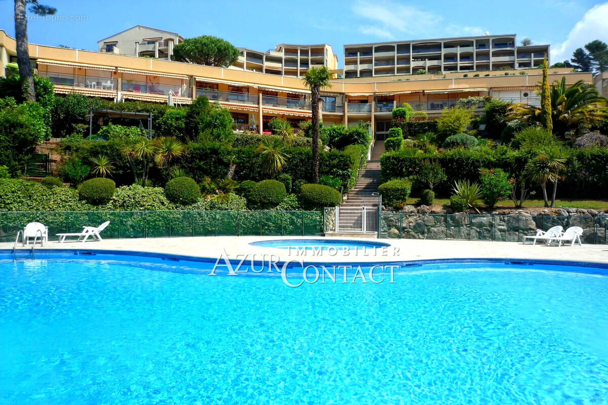 Appartement à MOUGINS