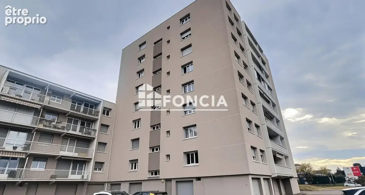 T3 Secteur Pont évèque -Superficie 72M2-Résidence sécurisée - photo 1
