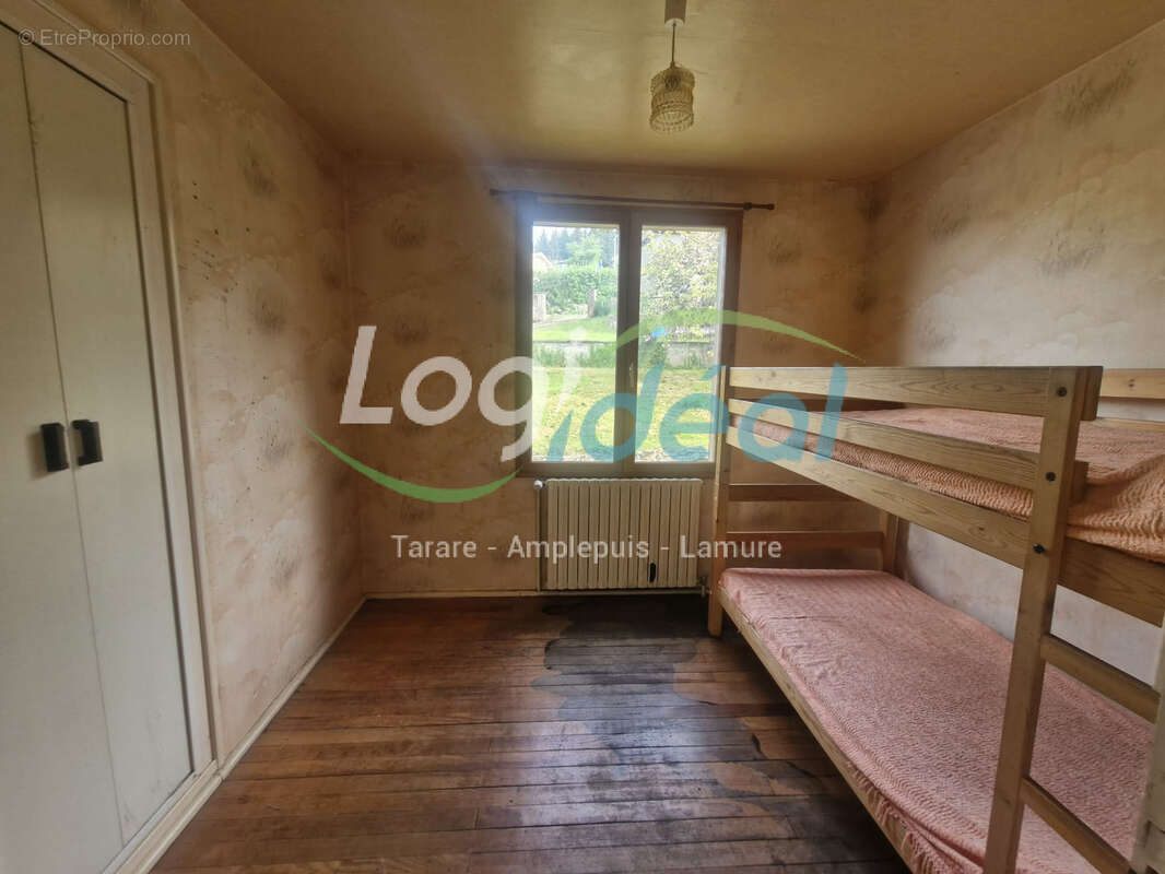Maison à restaurer entièrement avec vue panoramique, le tout sur  presque 3000m2 de terrain - photo 16