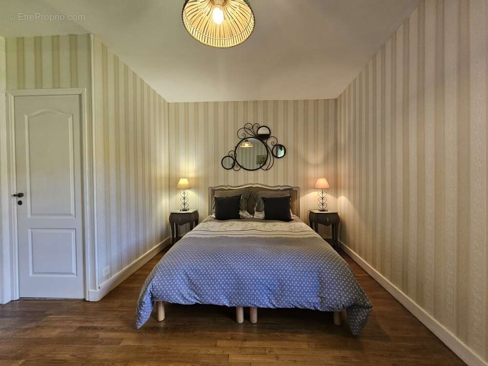Appartement 200 m² à Marsac  - photo 522