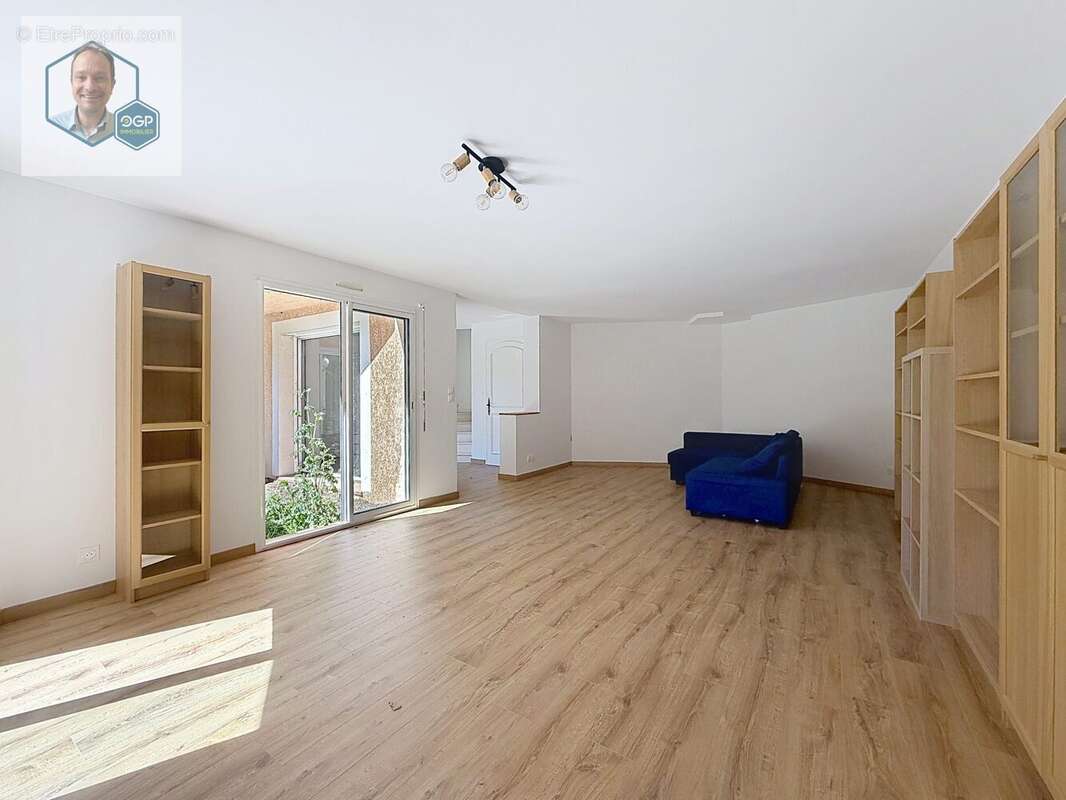 Maison à FROUZINS