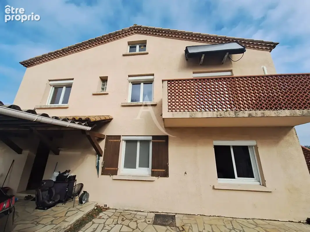 A VENDRE - Maison divisée en 2 appartements 165 m2 - photo 1