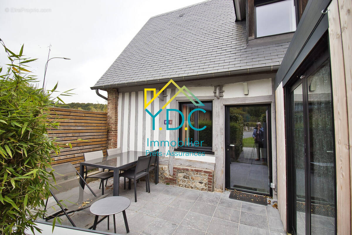 Maison à CANY-BARVILLE