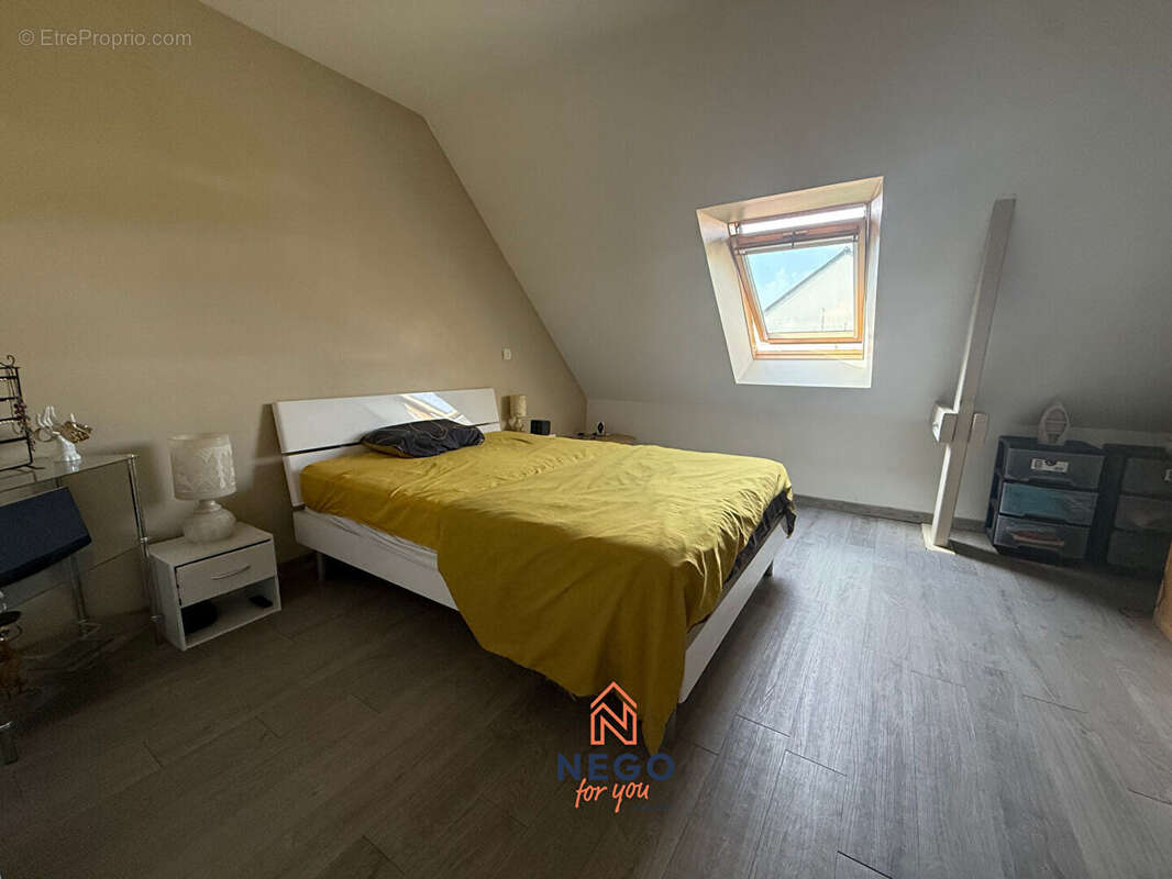 Maison à LA MEMBROLLE-SUR-LONGUENEE