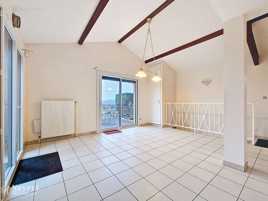 Maison à COMMUNAY