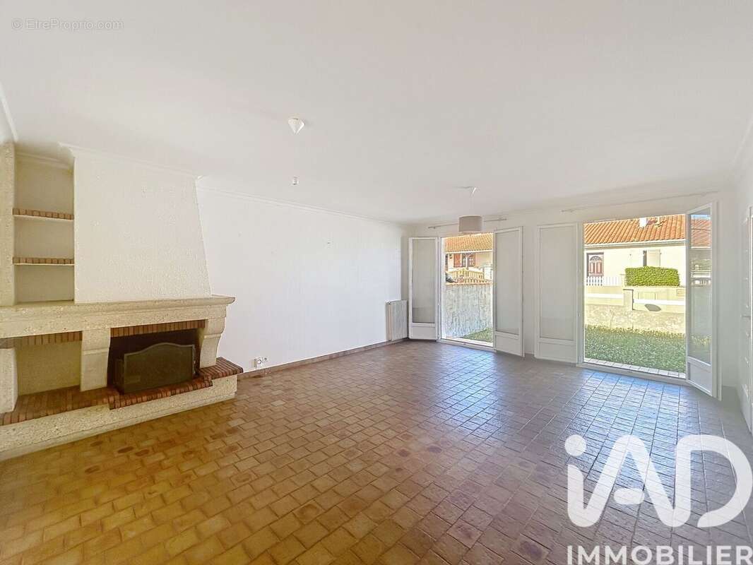 Photo 2 - Maison à ANGOULEME