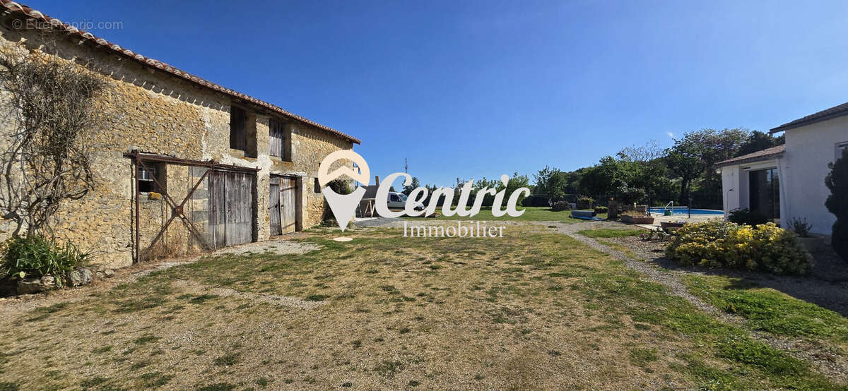Maison 4 pièces 145 m² à vendre à Aubigny (79390) - photo 3