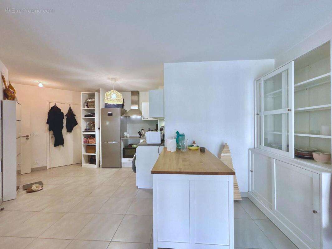 Appartement À Vendre - photo 3
