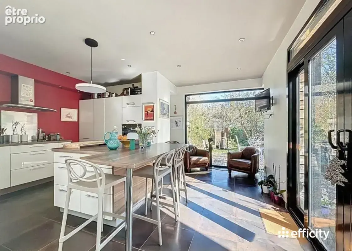 Maison 7 pièces 220 m² à vendre à Bordeaux (33000) - photo 2
