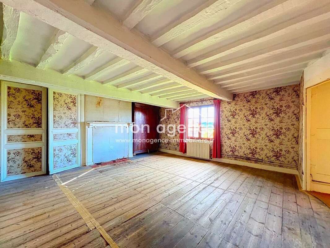 Maison à NEUVILLE-FERRIERES