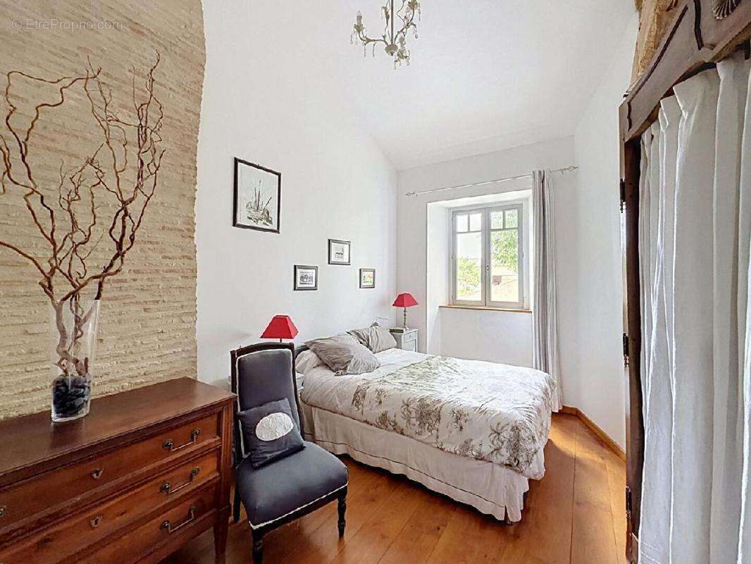 Maison 132 m² à Senozan  - photo 2