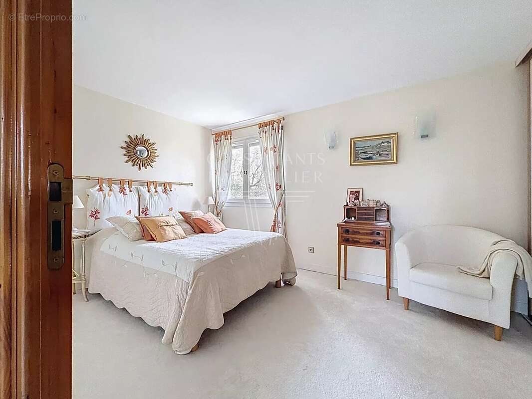 Maison à LE VESINET