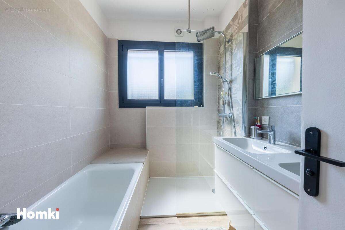 Maison à CARNOUX-EN-PROVENCE