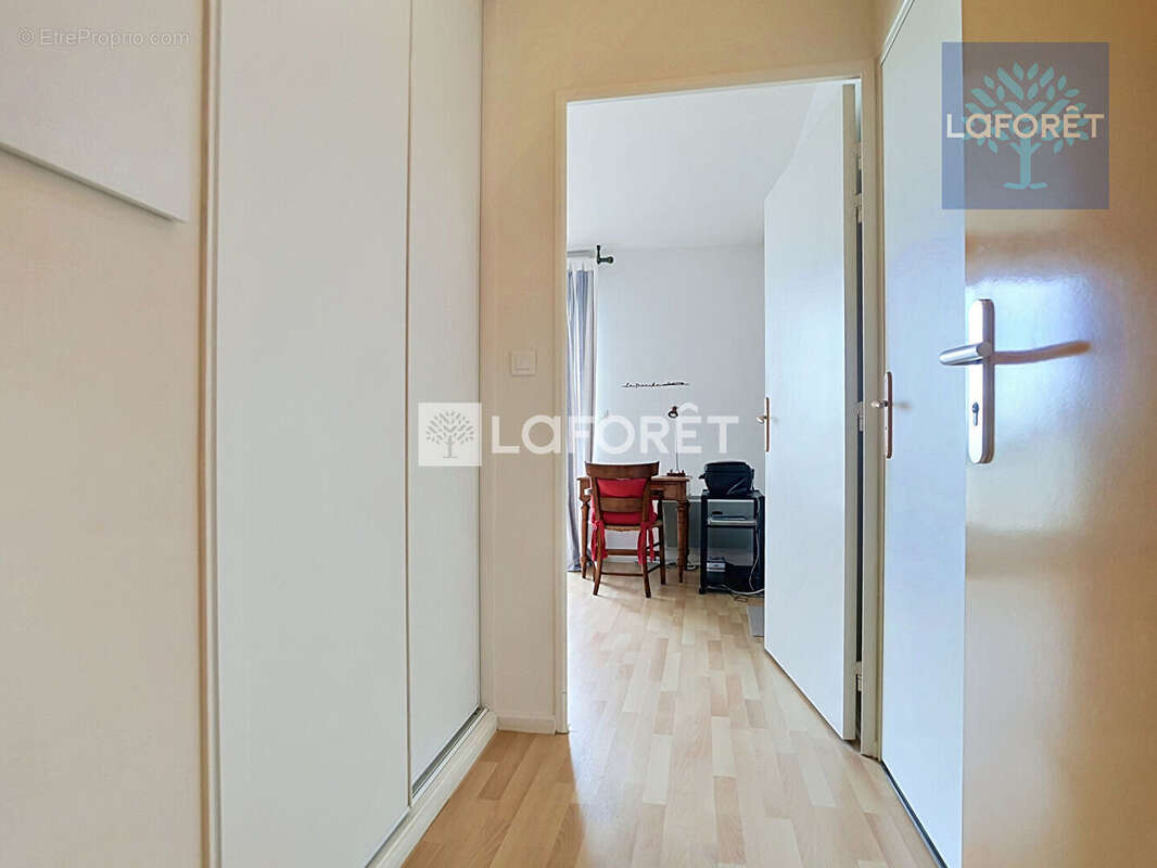 Saint-Grégoire - Type 2 avec parking - 51,58 m² au sol 45.61 m² carrez - photo 7