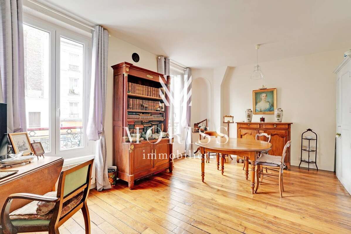 Appartement à PARIS-18E