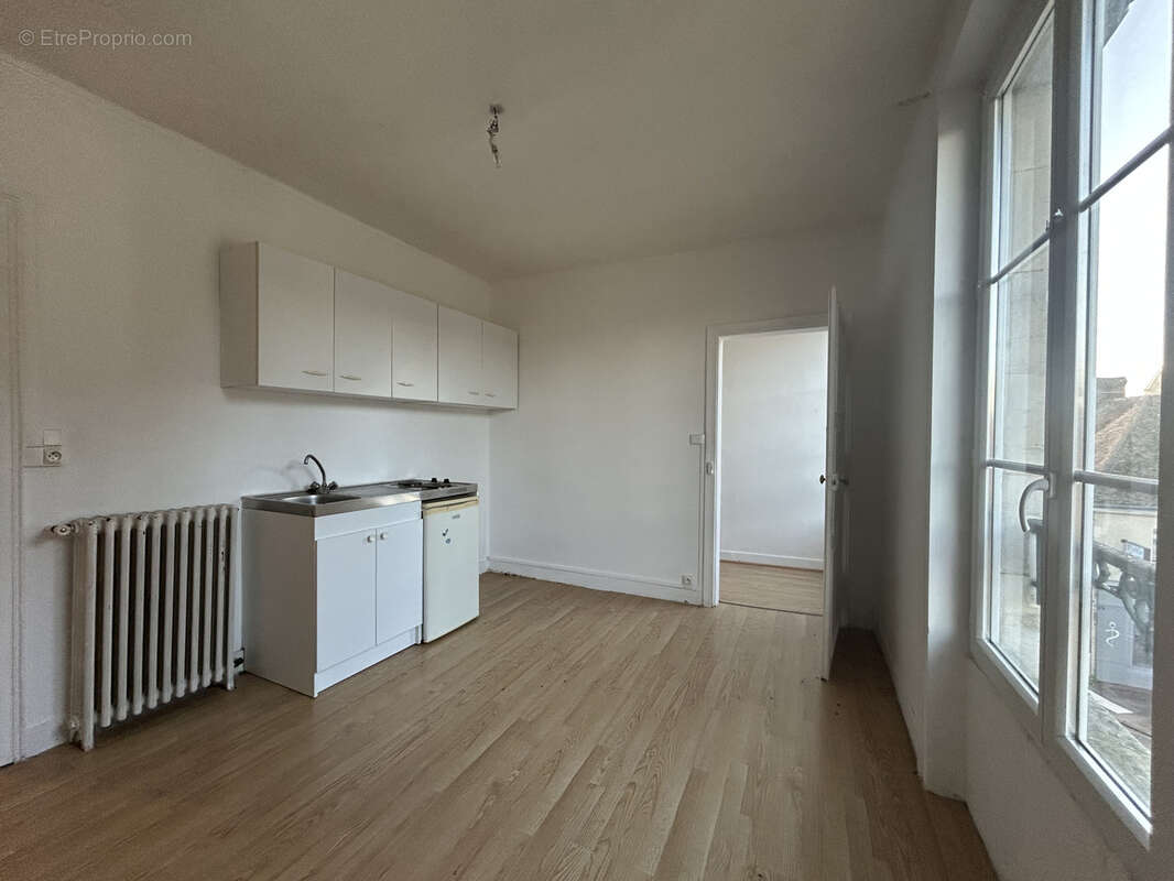 Appartement à LE MELE-SUR-SARTHE