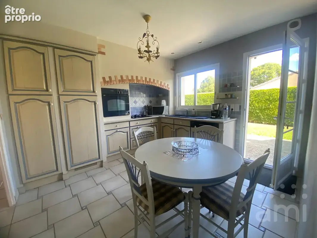 Maison Aiffres 7 pièces -158 m2 - photo 5