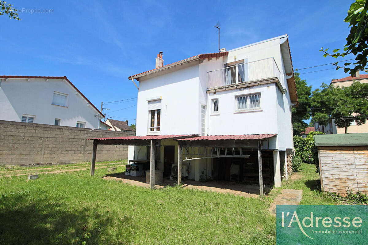 Maison à VIRY-CHATILLON