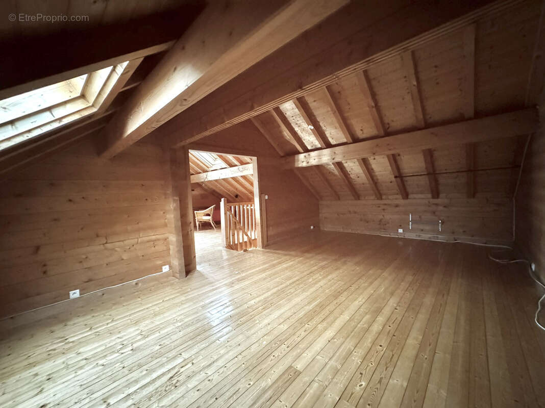 Maison à ALLONZIER-LA-CAILLE