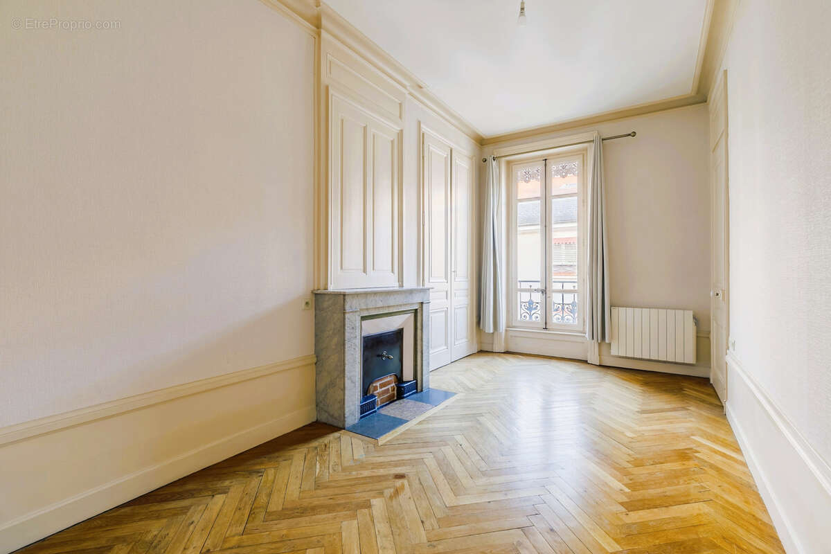 Appartement à LYON-6E