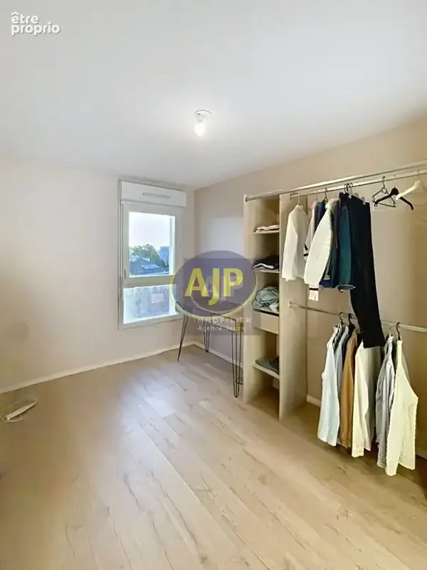Rezé - Appartement 3 pièces 64.65 m² + parkings - photo 5