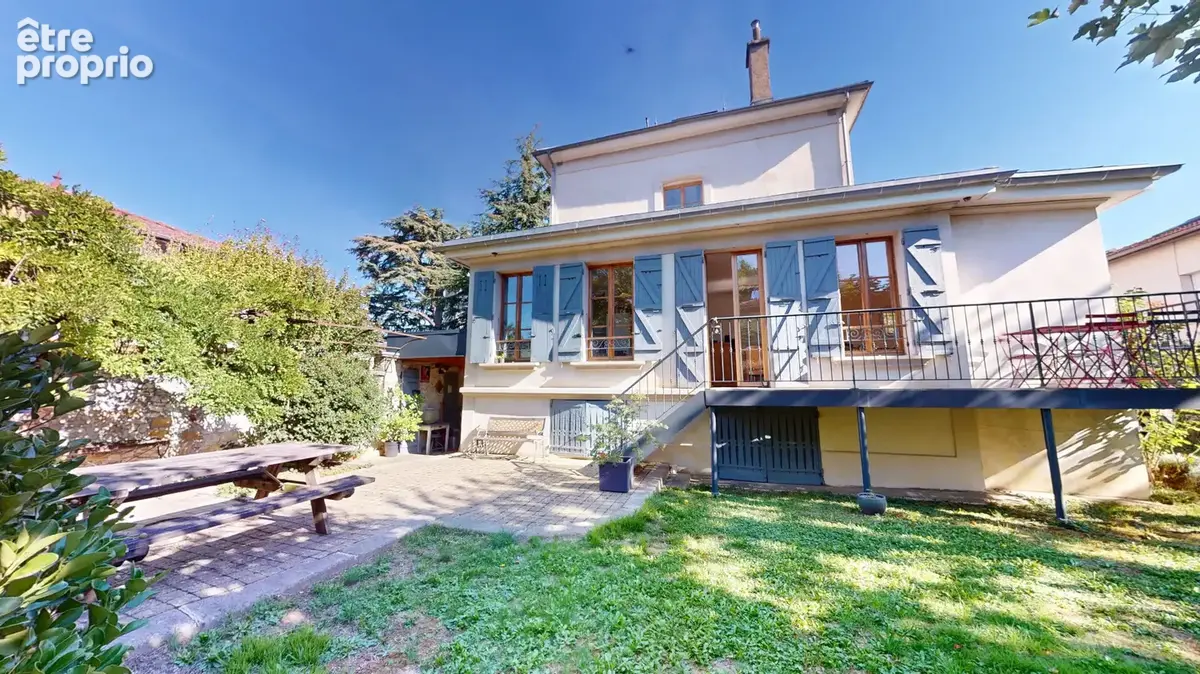 Maison individuelle avec jardin, garage et appartement 3 pièces indépendant - GRENOBLE - photo 1