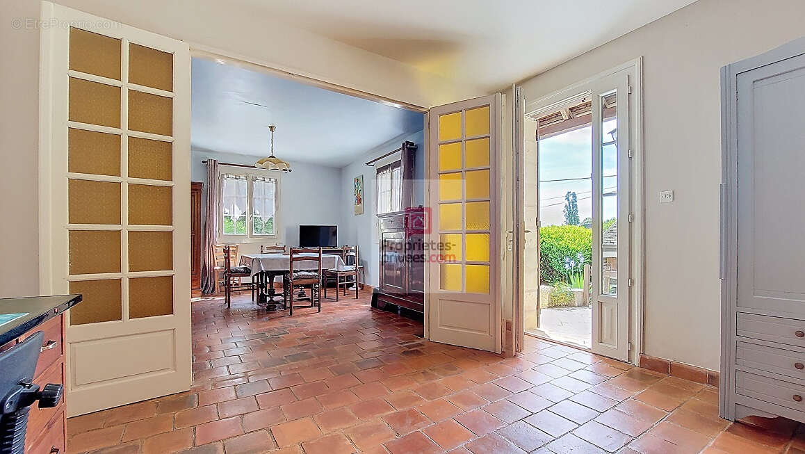 Maison à ROUFFIGNAC-SAINT-CERNIN-DE-REILHAC