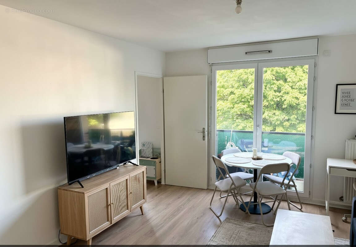 Appartement à ATHIS-MONS