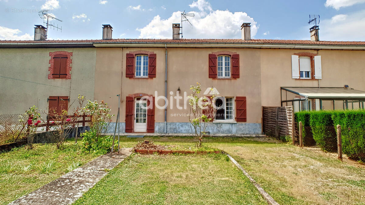 Maison à ROUMAZIERES-LOUBERT
