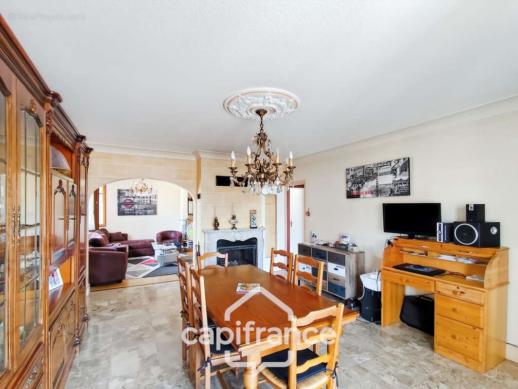 Maison à vendre 5 pièces BESSE SUR BRAYE (72)  -  Terrain 527 m²  - - photo 9