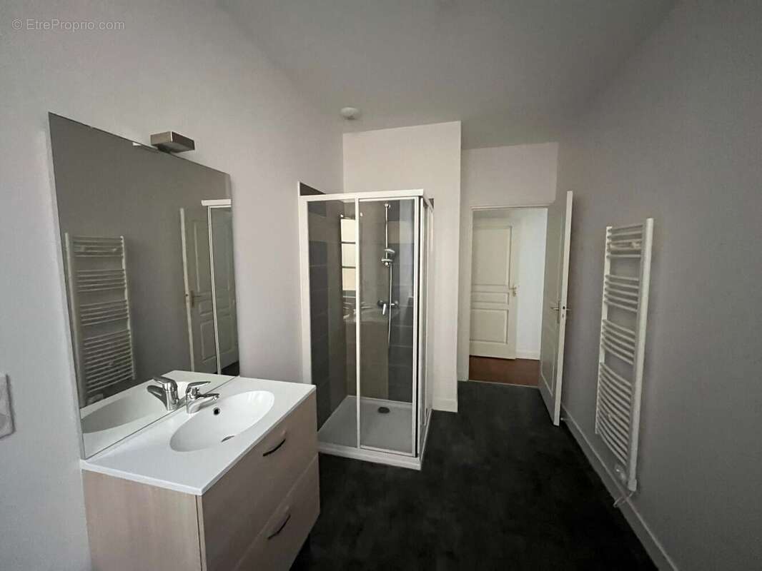 Photo 2 - Appartement à CHATEAUROUX