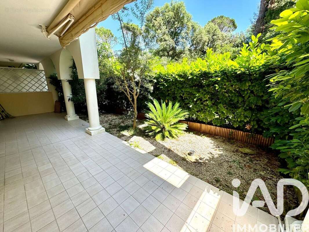 Photo 8 - Appartement à MANDELIEU-LA-NAPOULE