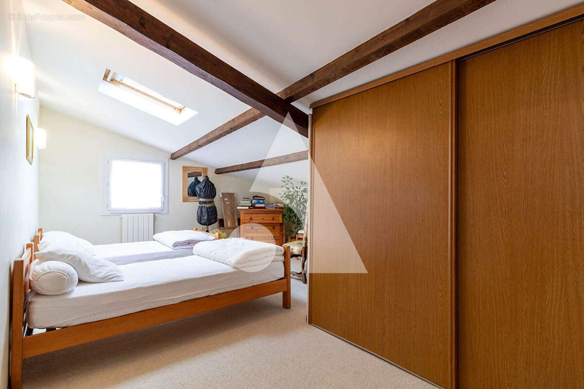 Maison à SAINT-JUST-LUZAC