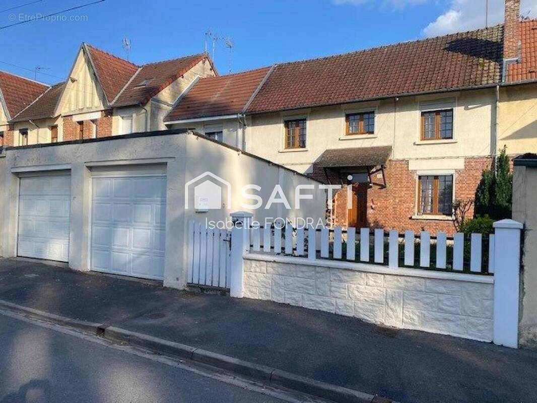 Photo 1 - Maison à SAINT-QUENTIN