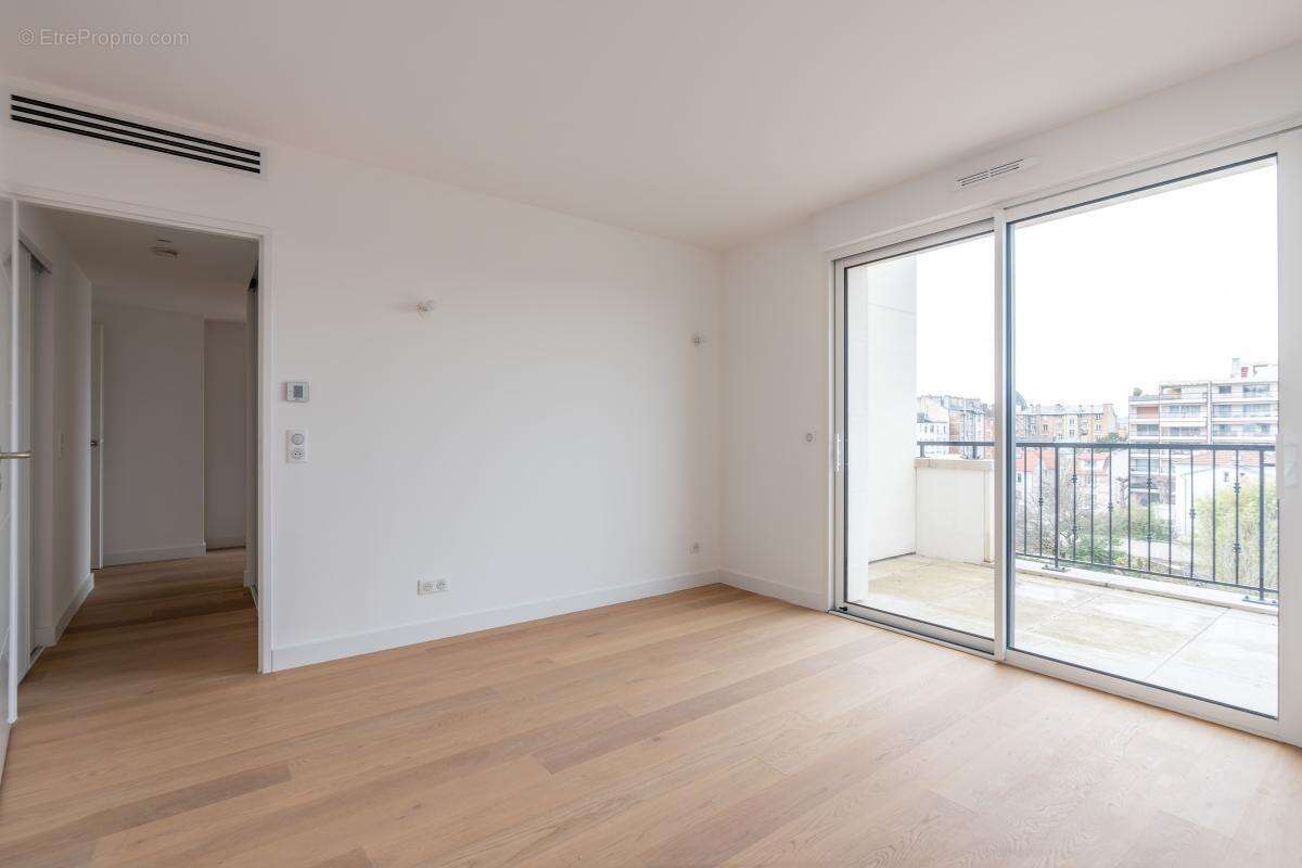 Appartement à SAINT-MAUR-DES-FOSSES