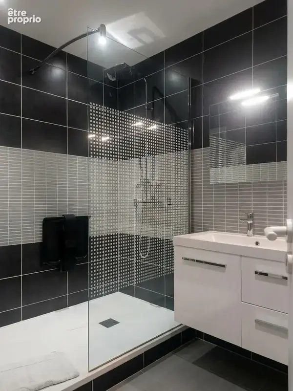 Appartement T5 de 113 m2 en hyper-centre   3 chambres, bureau, parking au sous-sol balcons et ascenseur - photo 6