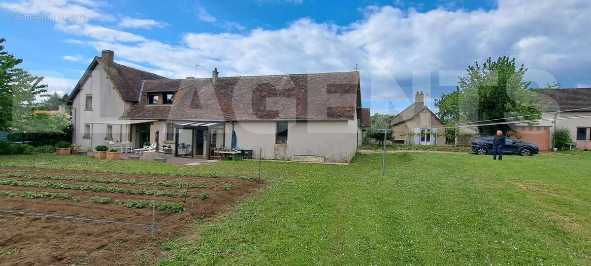 20250506_175037 - Maison à LIGNIERES-LA-CARELLE