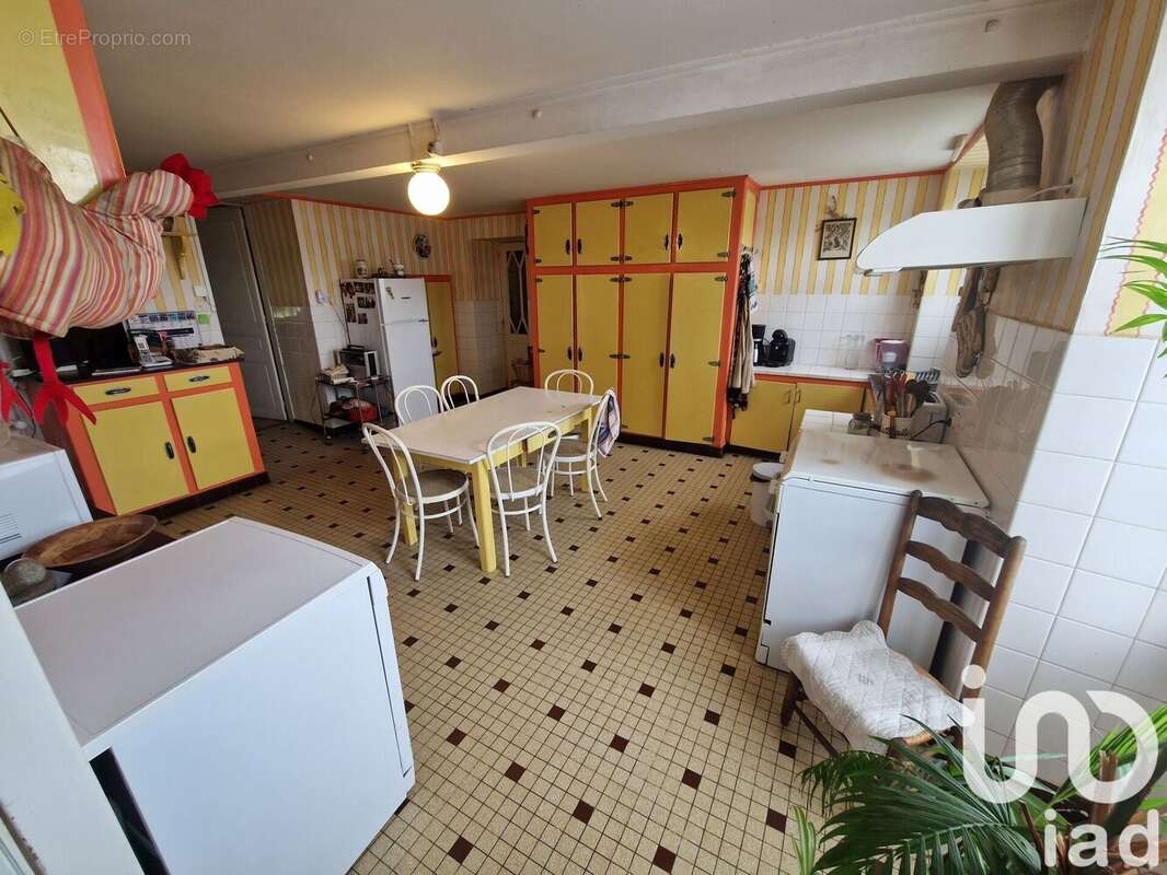 Photo 2 - Maison à FRONTENAY-ROHAN-ROHAN