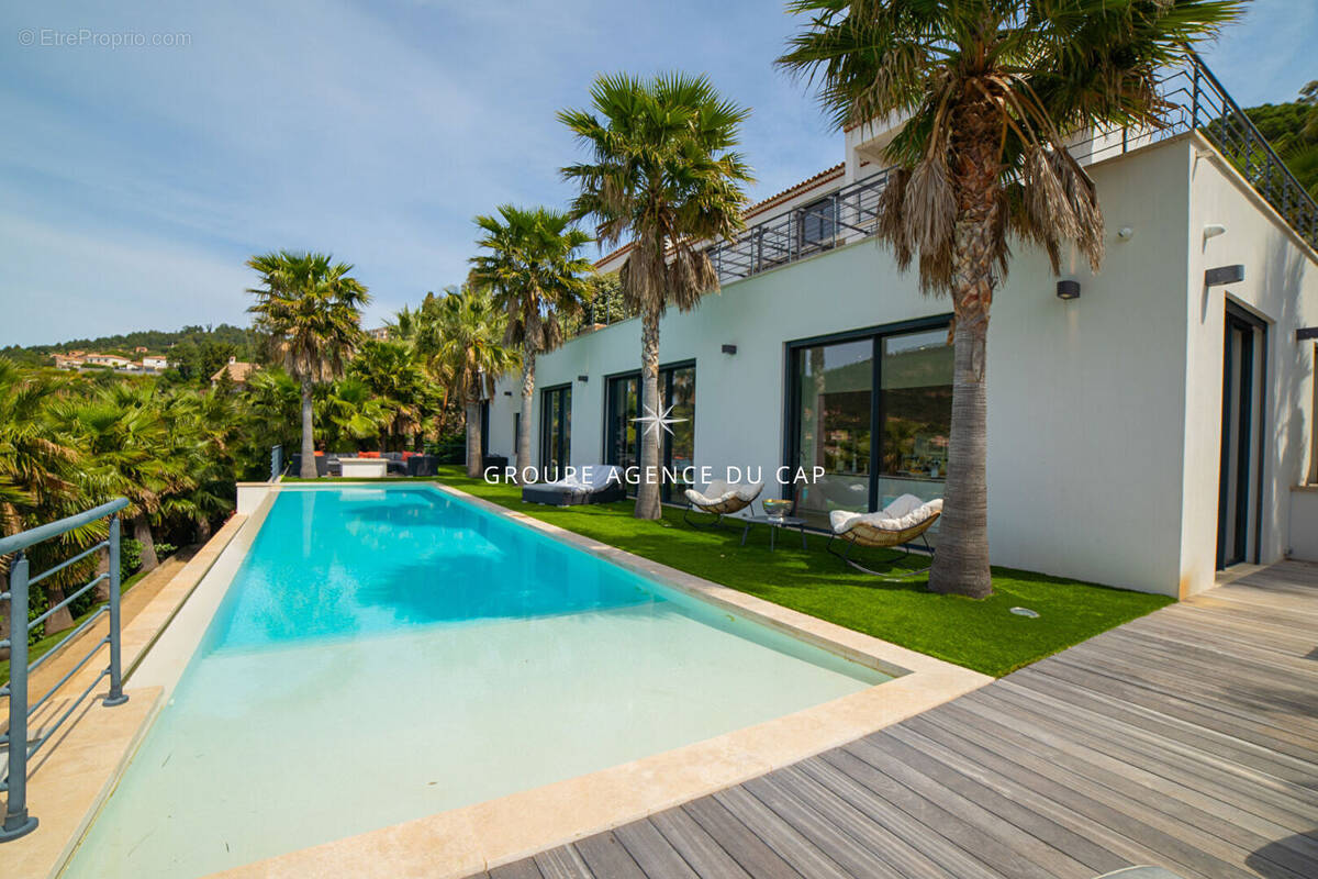 Maison à LES ISSAMBRES