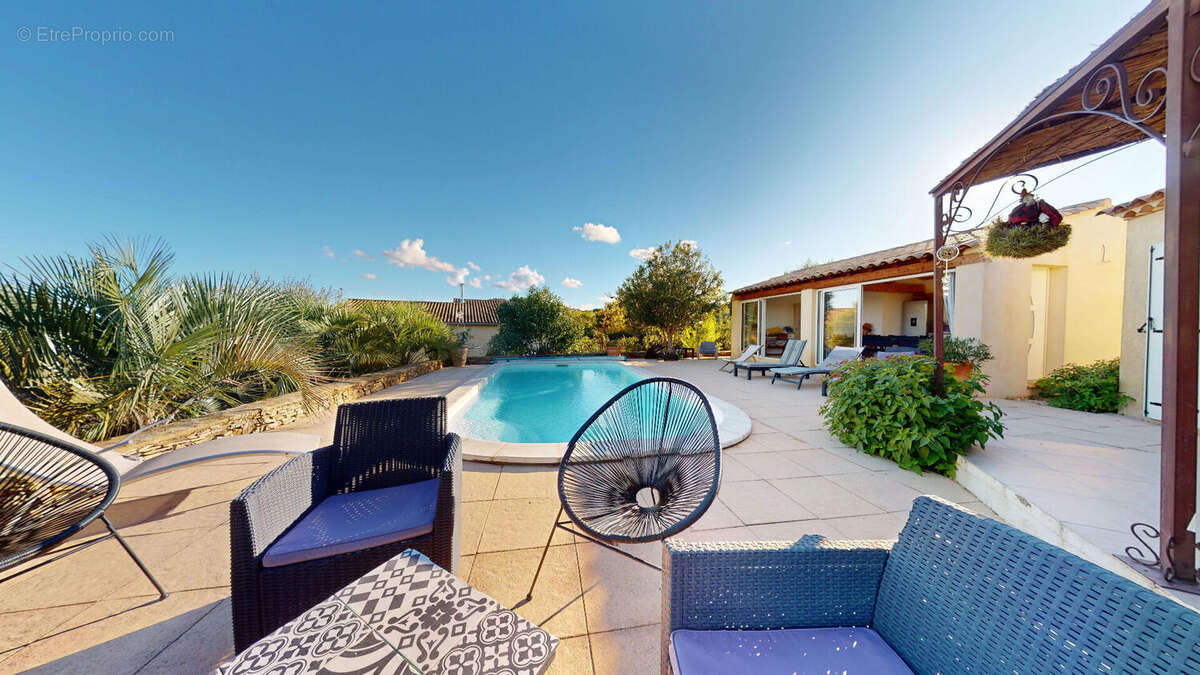 Maison à BAGNOLS-SUR-CEZE