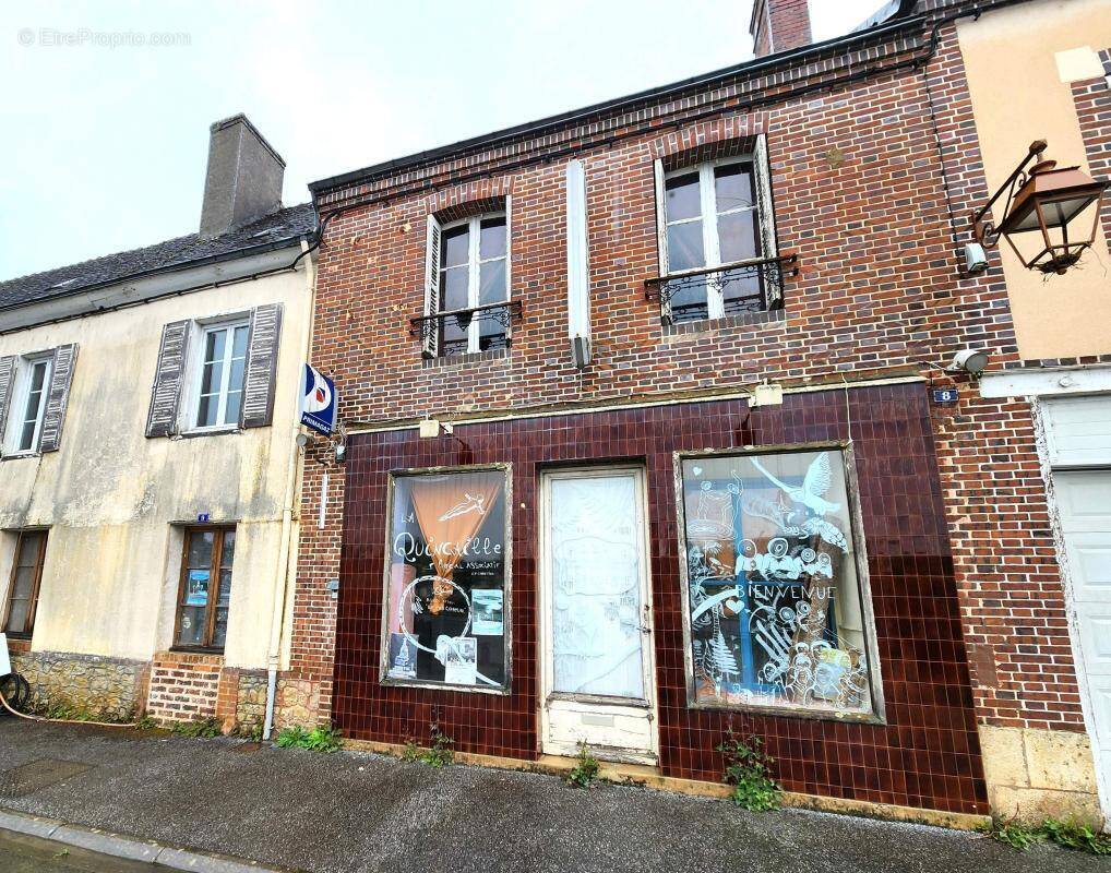 Appartement à DROUE