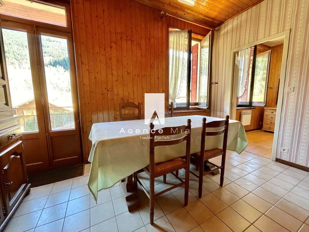 Appartement à LULLIN