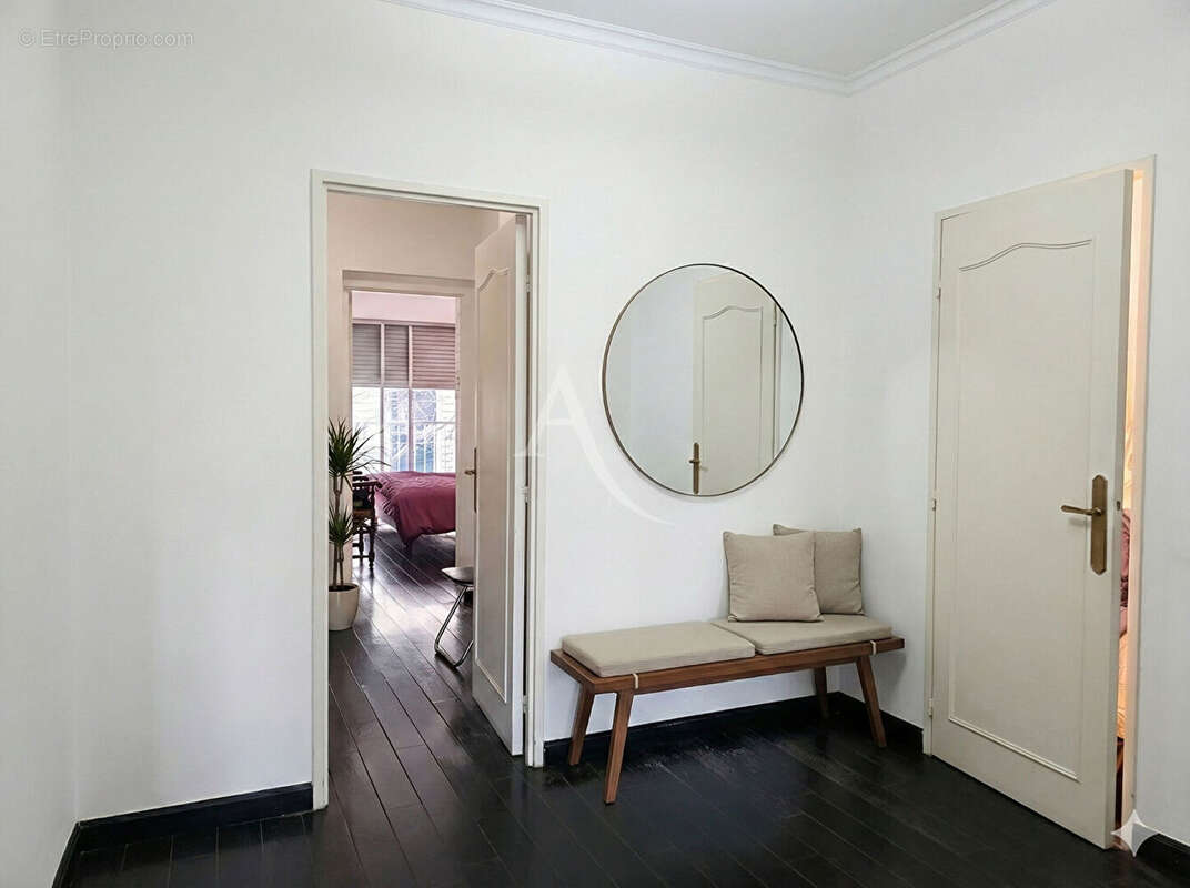 Appartement à CHARENTON-LE-PONT